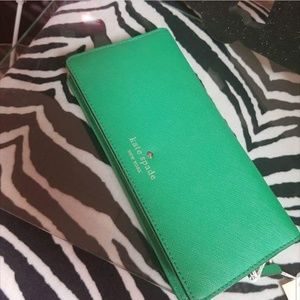 🚫 SOLD 🚫 Spade wallet, preowned